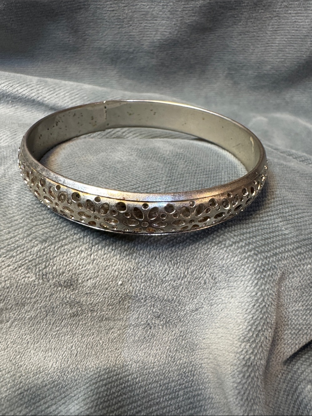 Polished Silver Hollow-Pattern Dome Bangle Bracelet
